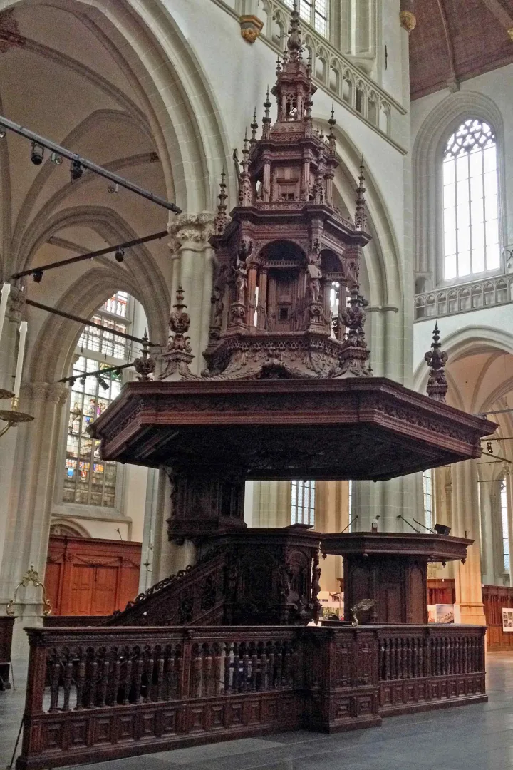 Preekstoel in Nieuwe Kerk, Amsterdam