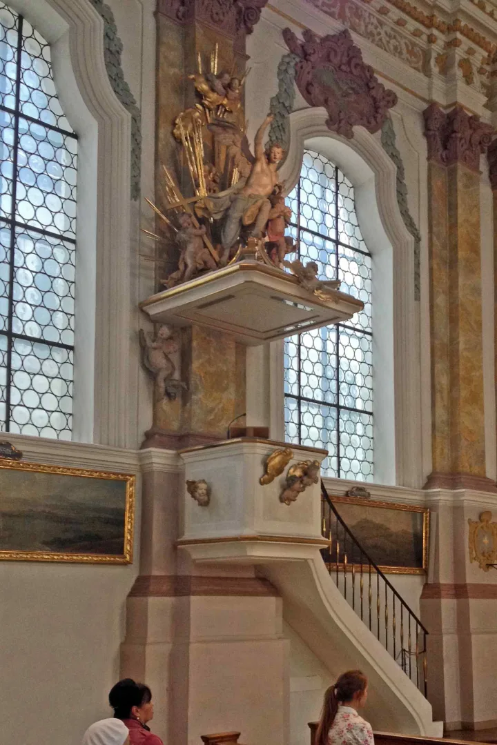 Preekstoel in Burgersaalkirche, Munchen