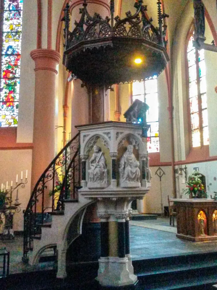 Preekstoel in St Pancratiusbasiliek, Tubbergen