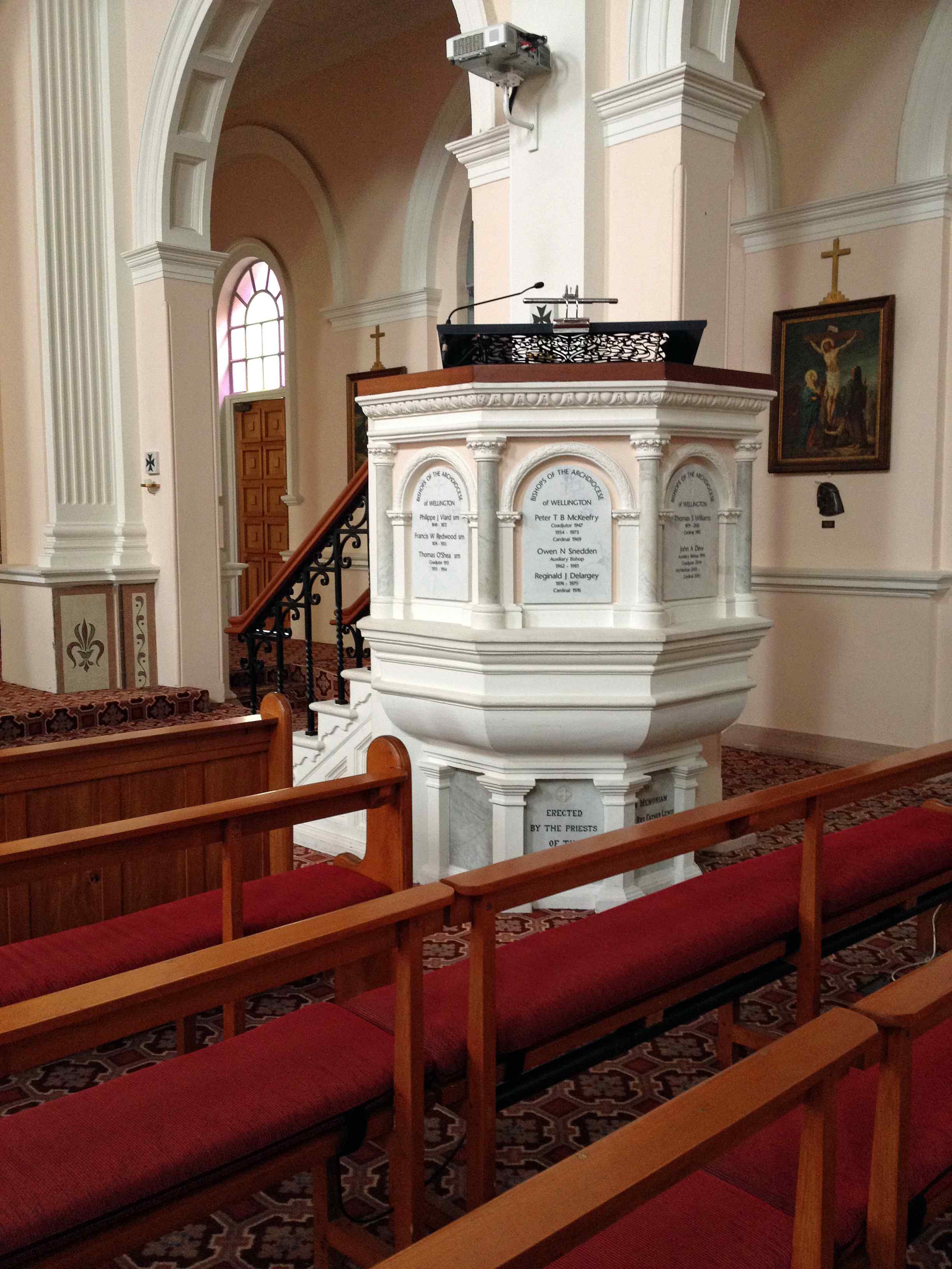 Preekstoel in Sacred Heart Cathedral, Wellington