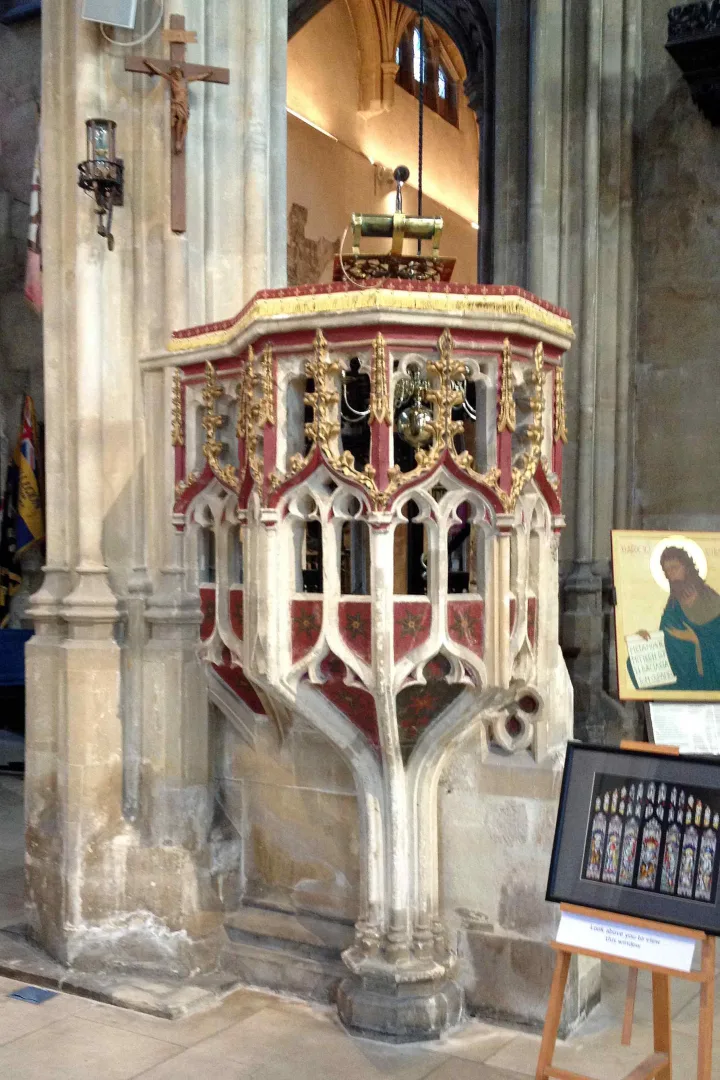 Preekstoel in St Johns, Cirencester