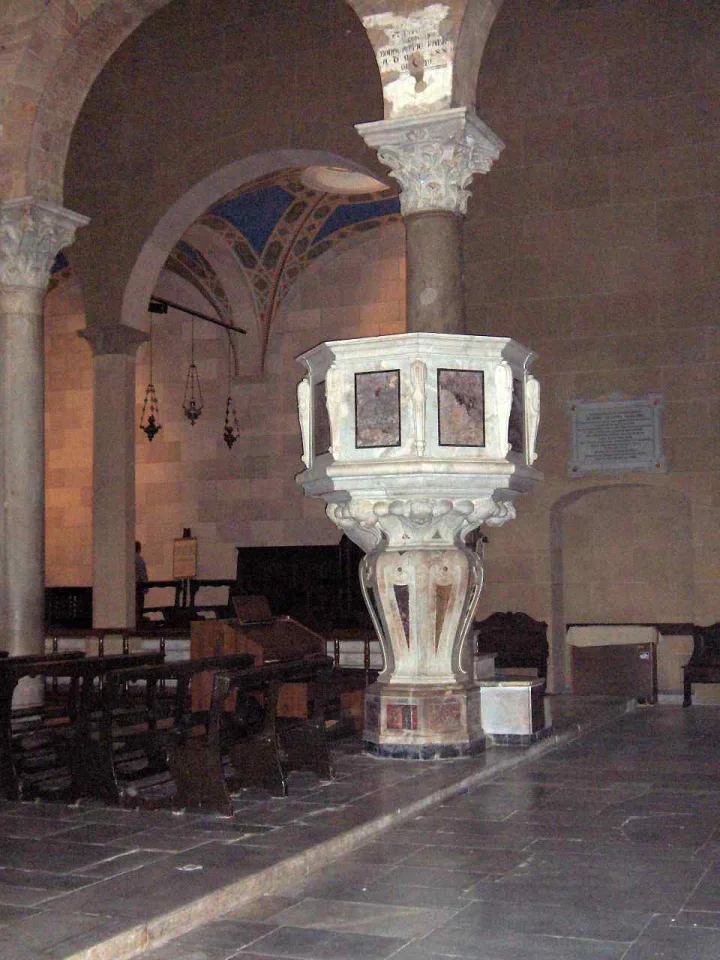 Pulpit at Basilica di San Frediano, Lucca