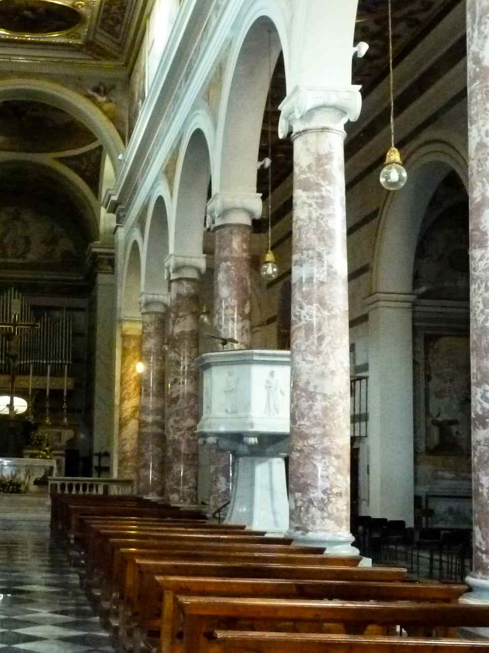 Preekstoel in Cattedrale di Santa Maria Assunta e di San Genesio, San Miniato