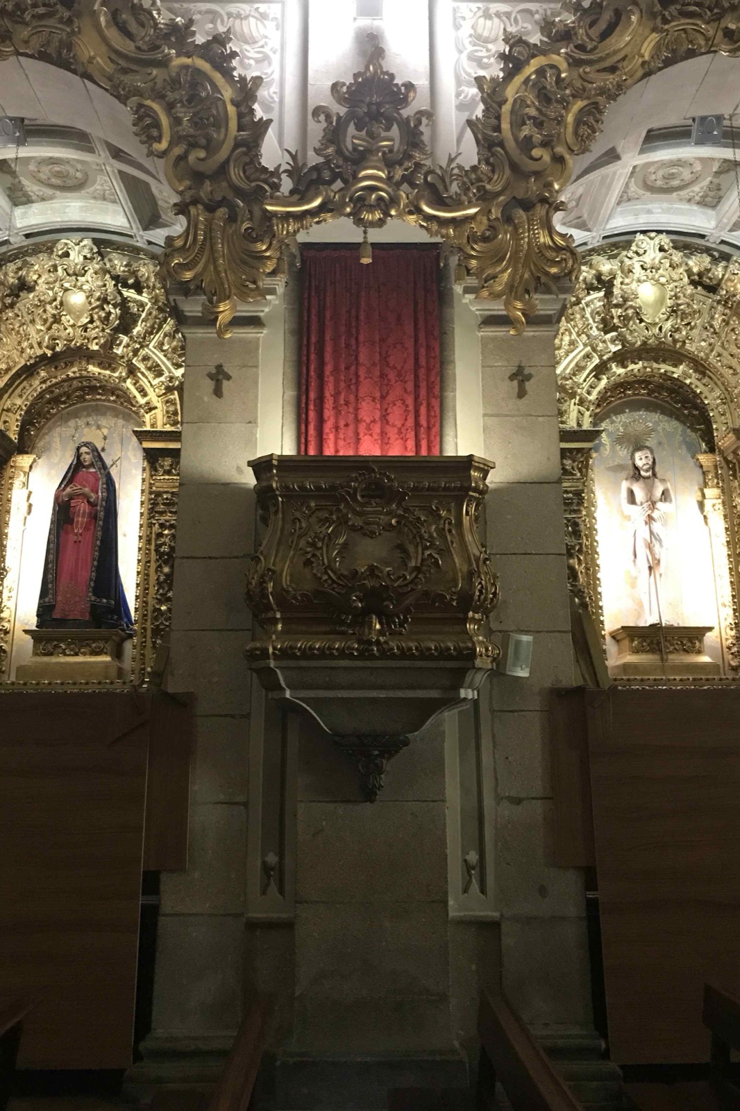 Preekstoel in Igreja de Santa Cruz, 4700-308 Braga