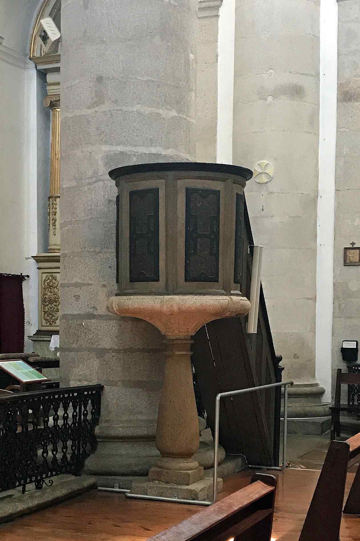 Pulpit at Igreja de Santo Antonio, Evora