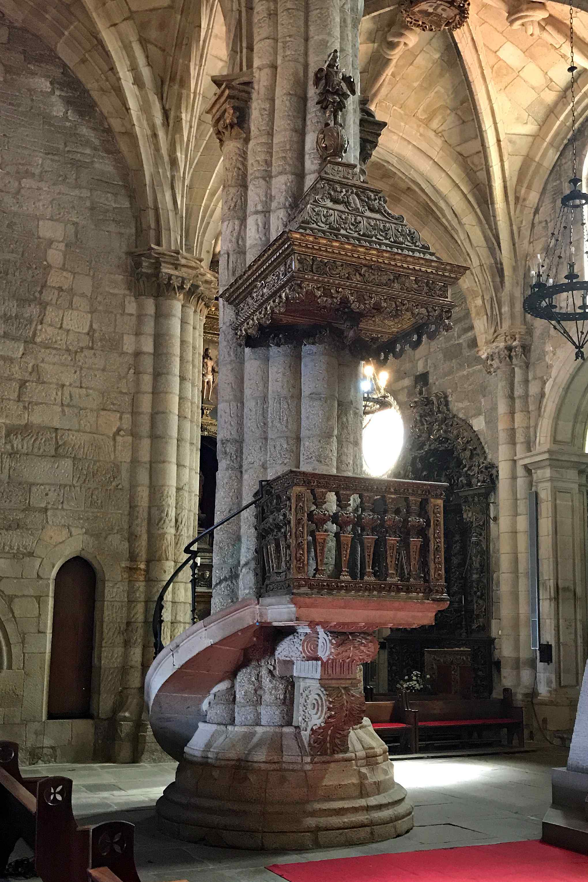 Preekstoel in SÃ©, 3500-195 Viseu
