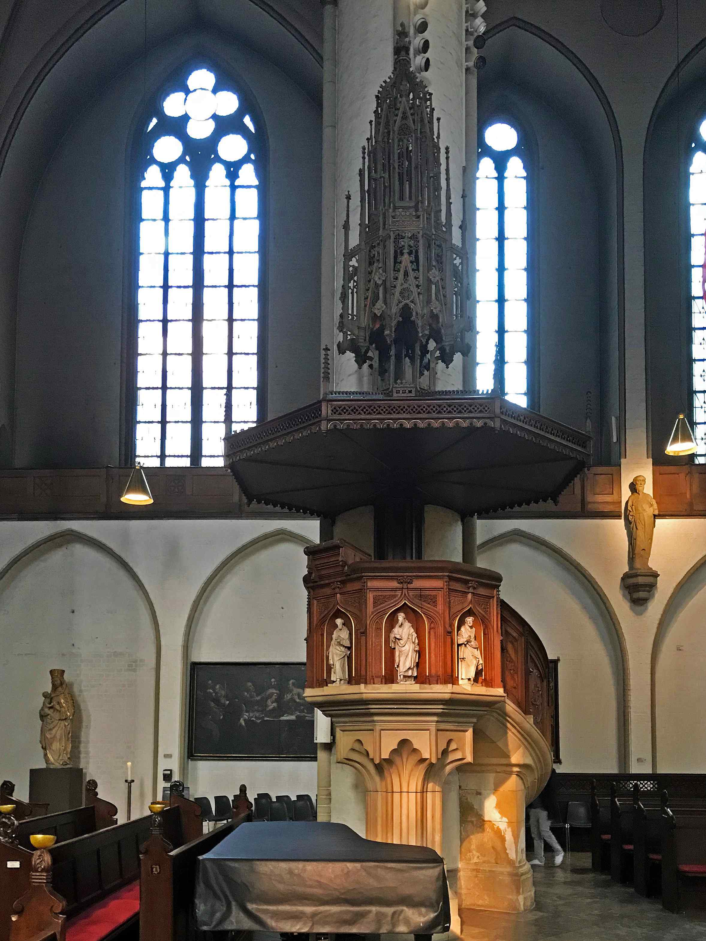 Preekstoel in Petrikirche, Hamburg