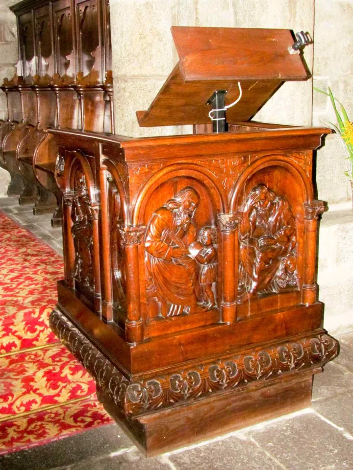 Pulpit at Eglise Saint Georges, Riom es Montagnes