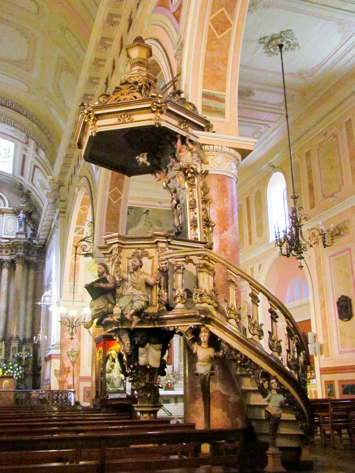 Pulpit at Basilica de Merced, Santiago