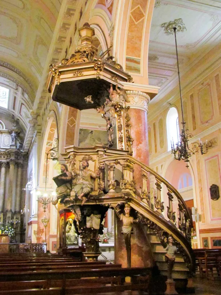 Pulpit at Basilica de Merced, Santiago