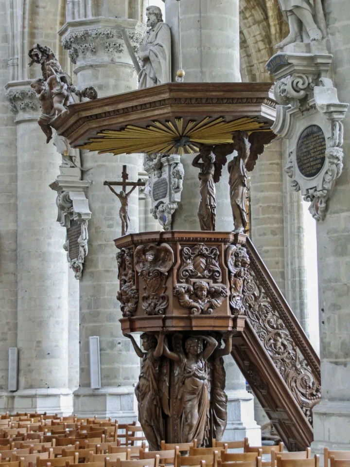 Pulpit at St Gummaruskerk, Lier