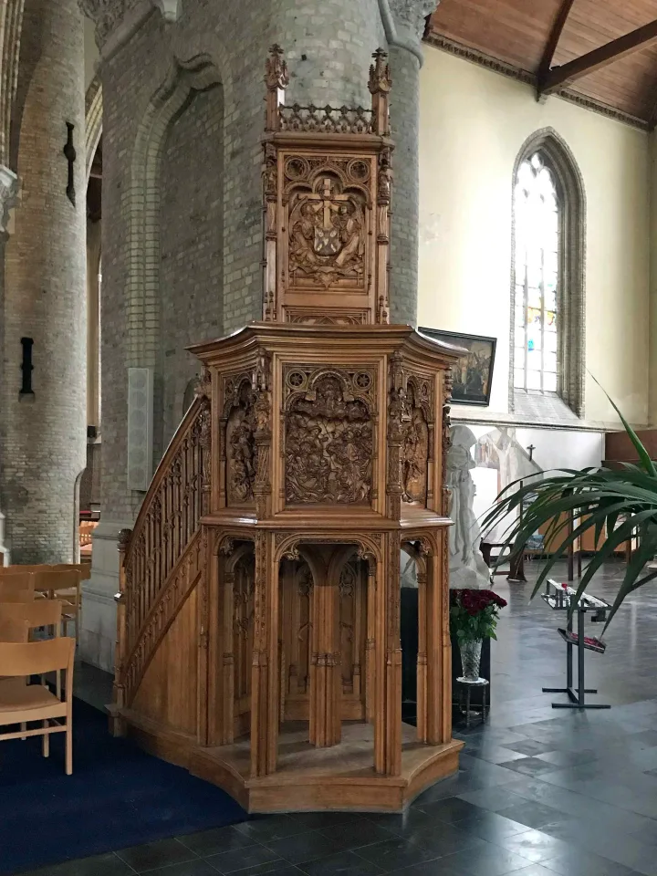 Pulpit at Onze Lieve Vrouwekerk, Nieuwpoort