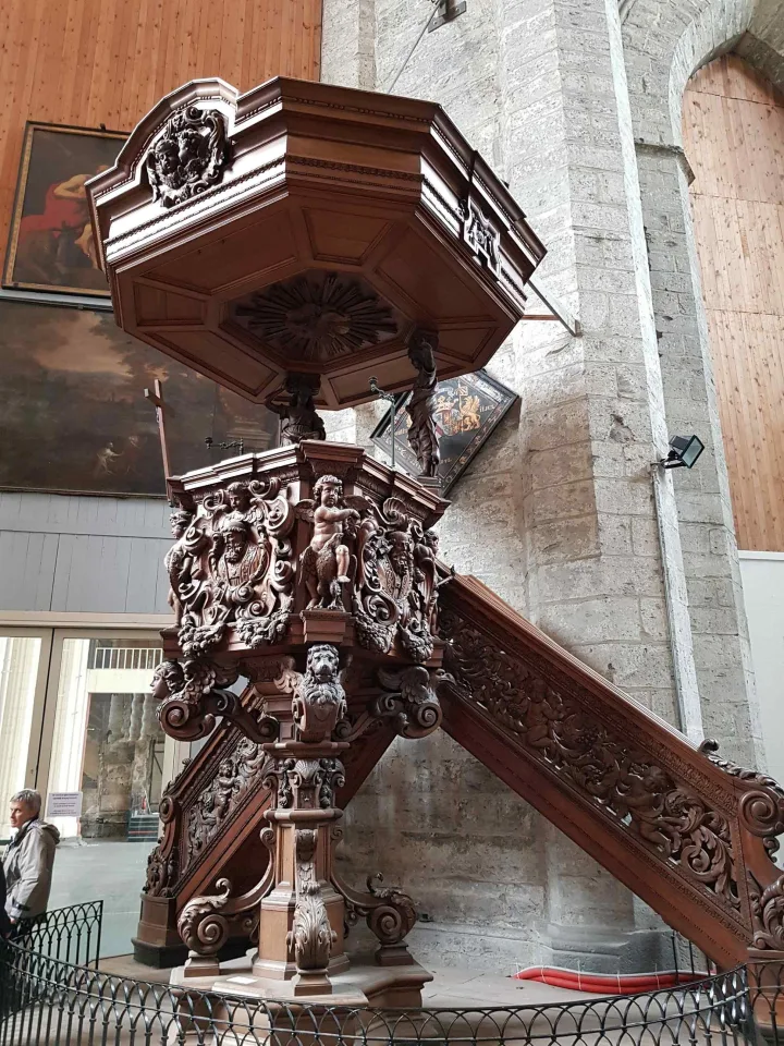 Pulpit at Sint-Niklaaskerk, Gent