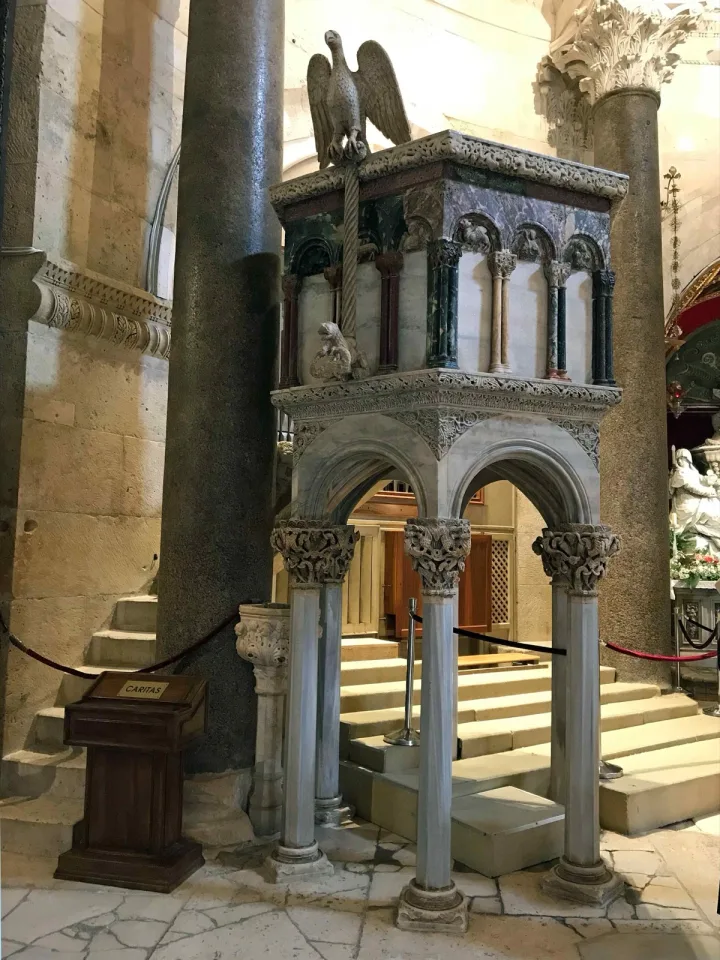 Pulpit at Katedrala Sv Duje, Split