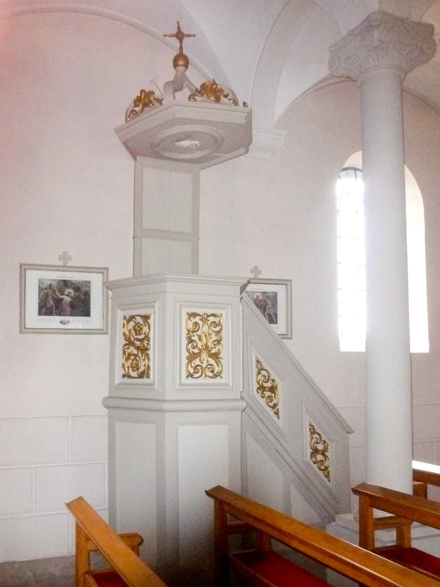 Preekstoel in St Nicolas, Belfahy